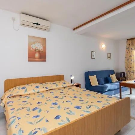 Ferienhaus Fuer 10 Personen In Viganj, Dalmatien Sueddalmatien Viganj